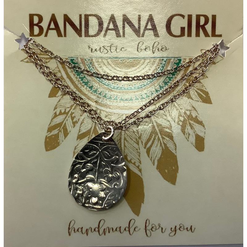 #678 Necklace by Melinda