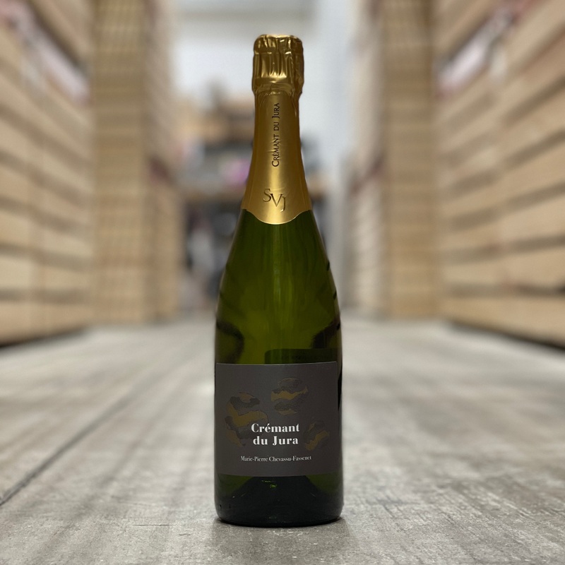 Chevassu Fassenet Cremant du Jura, France